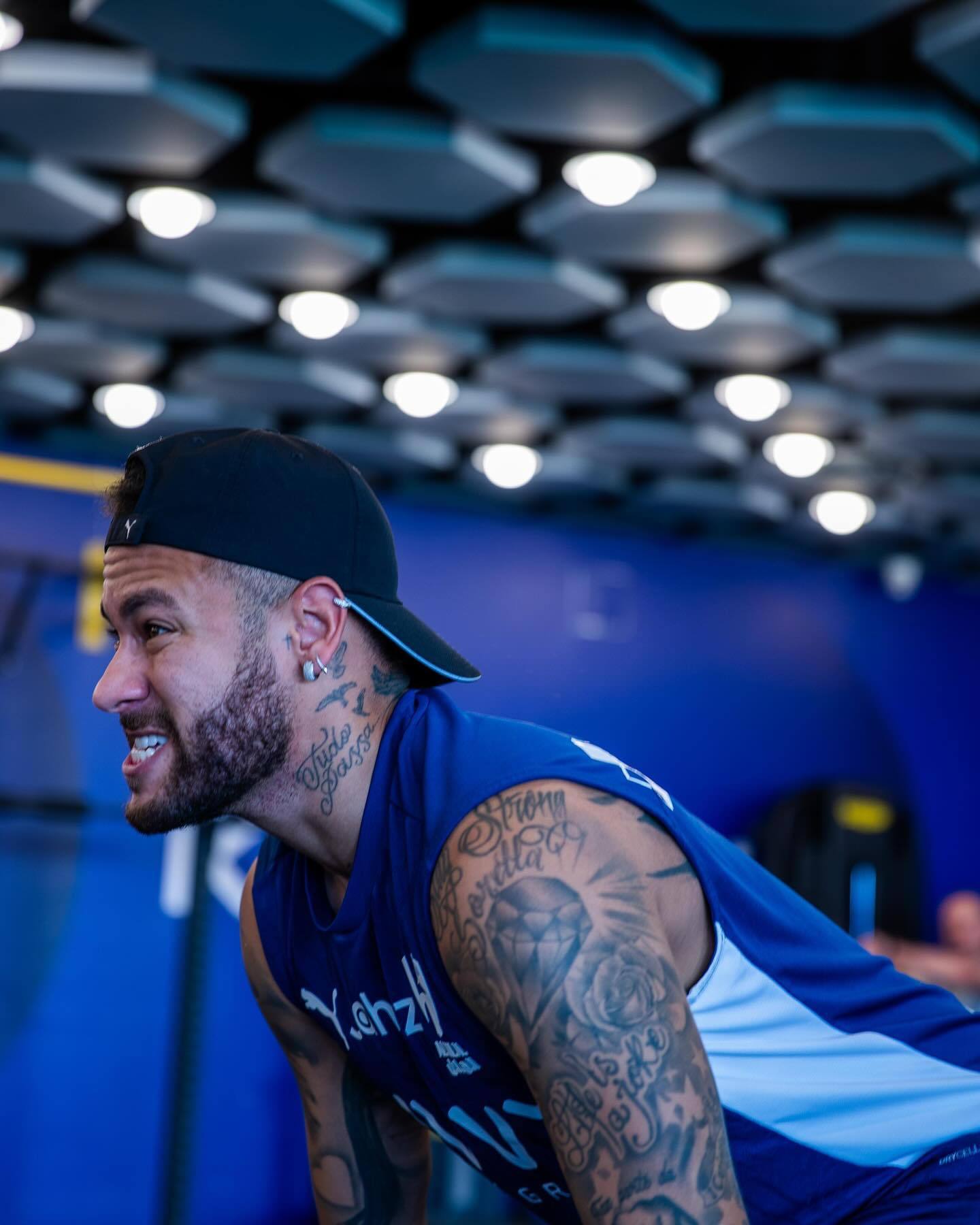 海港夺冠历程：上半程排第4，对BIG4仅取1分；下半程11胜2平2负