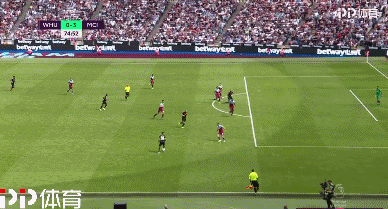 德天空：多特已经为法比奥-席尔瓦备好合同，后者对此表示开放