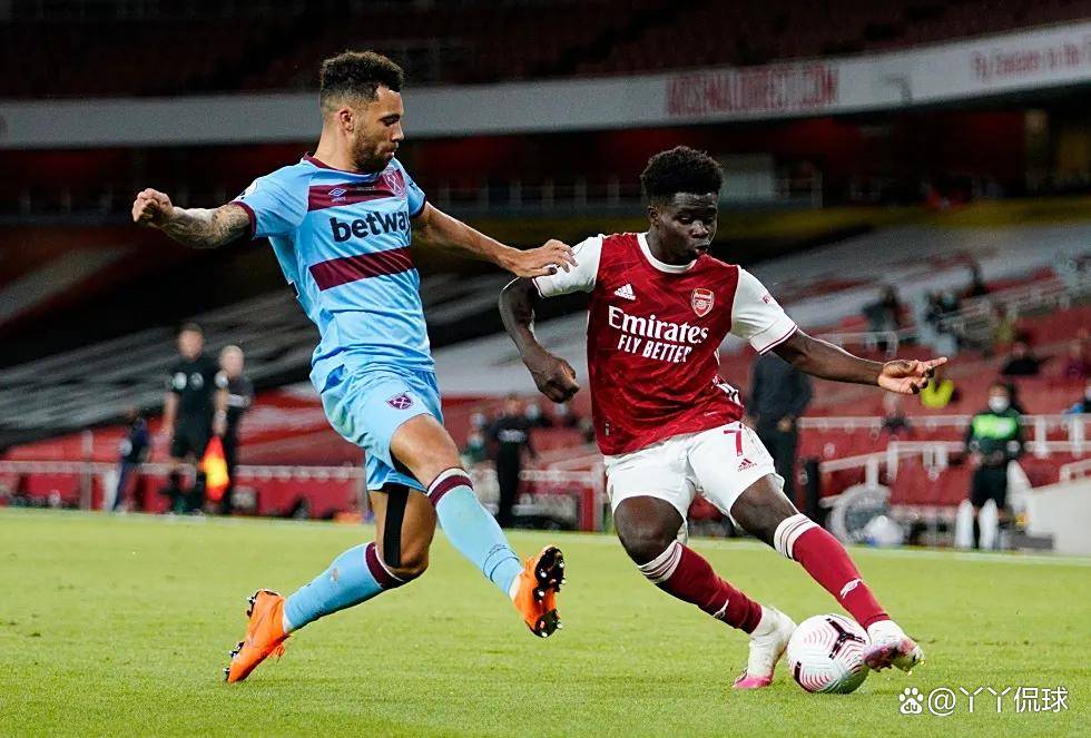 球队在客场打出稳定表现，士气高涨